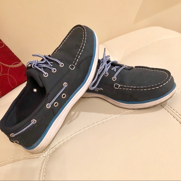 payless boat shoes
